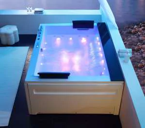BC-652B Waterfall Bathtub